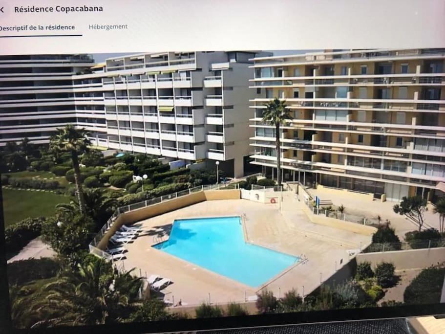 Location Les Pieds Dans L'Eau Apartment กาเนต์-อ็อง-รูสซียง ภายนอก รูปภาพ